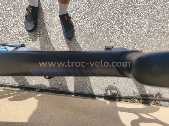 Canyon Aeroad CF SLX 8 2024 – Ultegra Di2 – Taille L - 2
