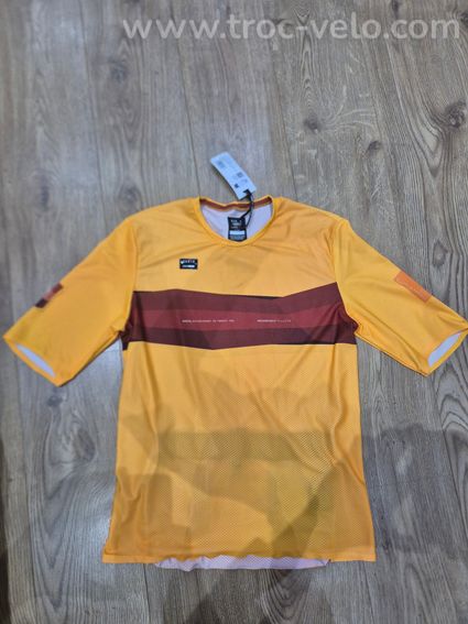 Maillot VTT gobik neuf taille S