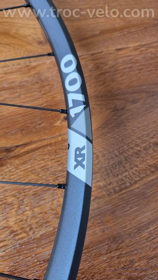 [NEUVE] - Roue AV VTT 29" DT Swiss XR1700 - 4