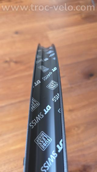 [NEUVE] - Roue AV VTT 29" DT Swiss XR1700 - 5