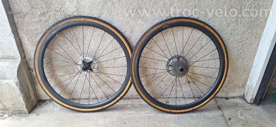 Roues carbone cyclo-cross Basaltwheels