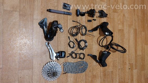 Mini groupe Shimano Di2 11v disc