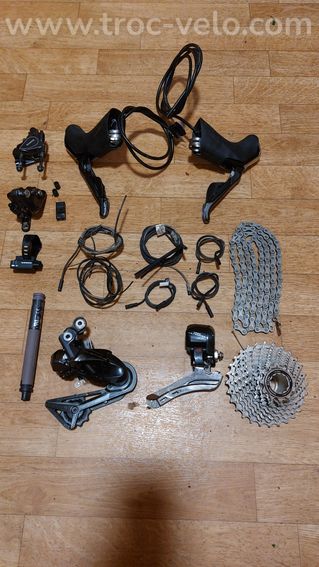 Mini groupe Shimano Di2 11v disc - 2