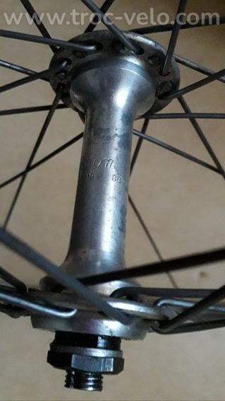 Roue avant 700 / 28" vintage en aluminium et moyeu Atom 80 en Bé - 2