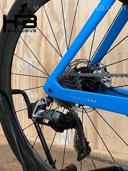Trek Madone SLR 9 Disc eTap P1 Carbon Vélo de Route Sram Red AXS 2020 - 11