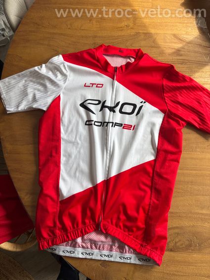 tenue été Ekoi LTD  - 2