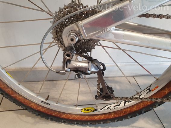 VTT Vintage de collection : TREK OCLV Y33 modèle 1996 -taille M/L - équipé SHIMANO XTR - Roues MAVIC - 3