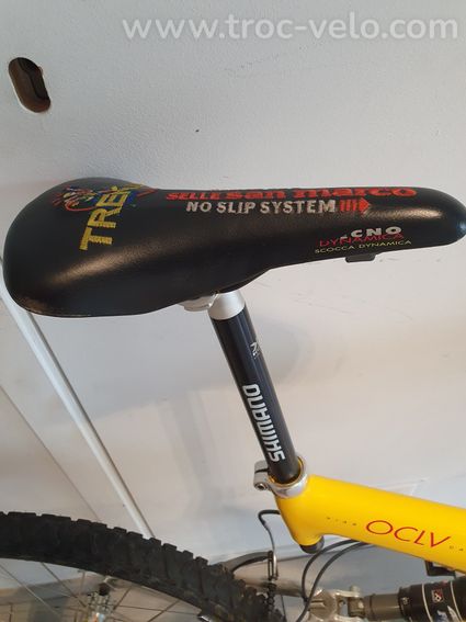 VTT Vintage de collection : TREK OCLV Y33 modèle 1996 -taille M/L - équipé SHIMANO XTR - Roues MAVIC - 9