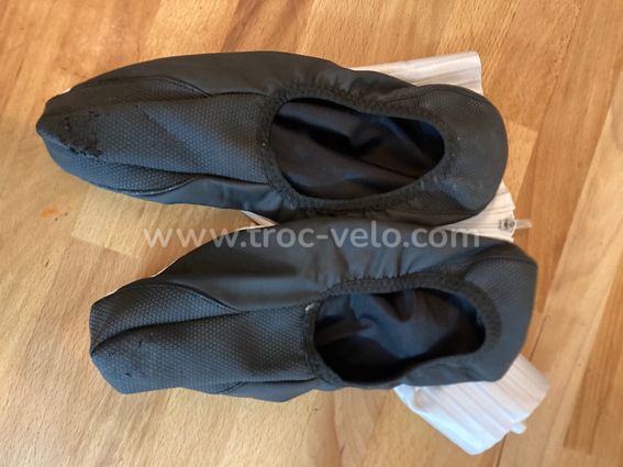 Paire De Surchaussures MAGIC GUANTO – Taille 45/46 (Neuf, Stock Ancien)