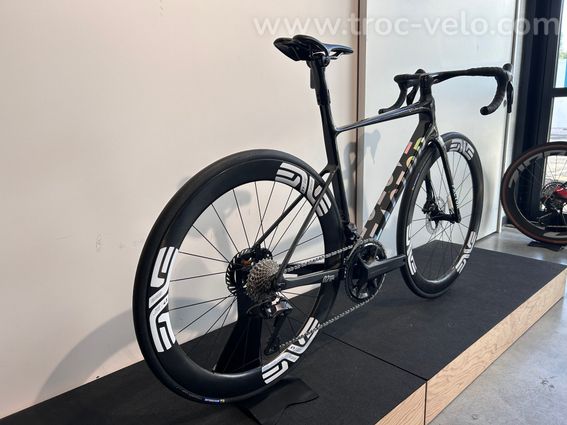 FACTOR O2 VAM – BLACK CHROME – TAILLE 52 – SHIMANO ULTEGRA Di2 - 2