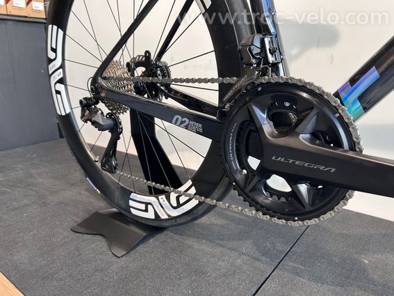 FACTOR O2 VAM – BLACK CHROME – TAILLE 52 – SHIMANO ULTEGRA Di2 - 3
