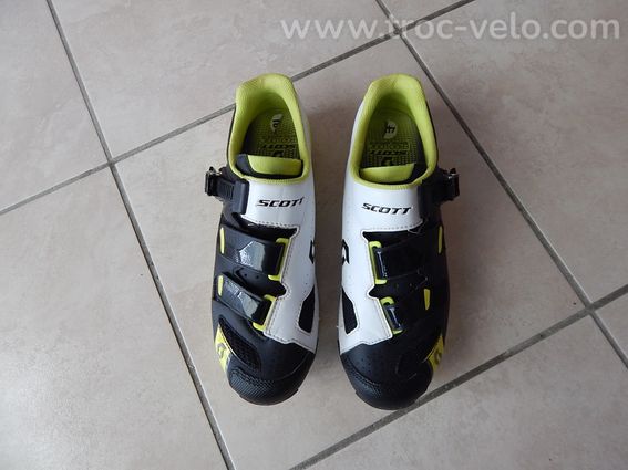 Belles chaussures vélo MTB en 42 - 2