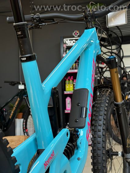 Santa Cruz NOMAD X0 AXS RSV COIL 26 Bleu - 4