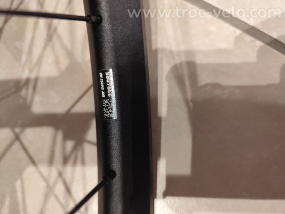 Roue Dt Swiss XR 1700 29 pouces neuve  - 4