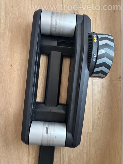 WAHOO KICKR ROLLR - 3