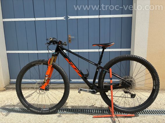 KTM myroon  - 2