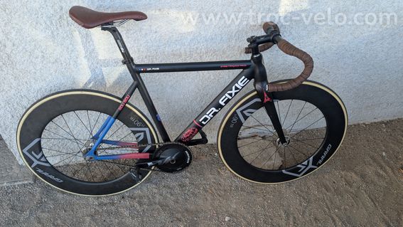 Je vends mes deux vélos un piste et un fixie