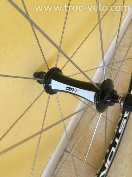 Roue avant Easton EA90SLX comme neuve prete à rouler - 3