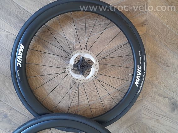 Paire de roues carbone Mavic - 3