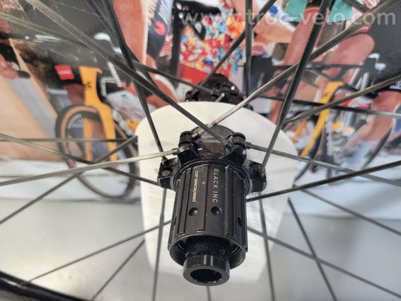 NEUF ! Paire de roues carbone Black Inc 28/33 - 2