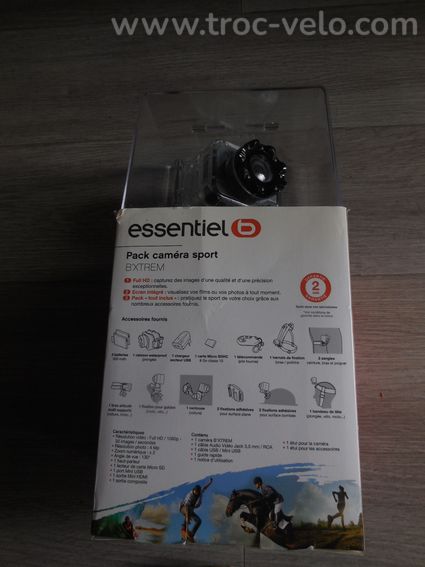 CAMERA  BOULANGER VELO MOTO PIETON ETC . - 2