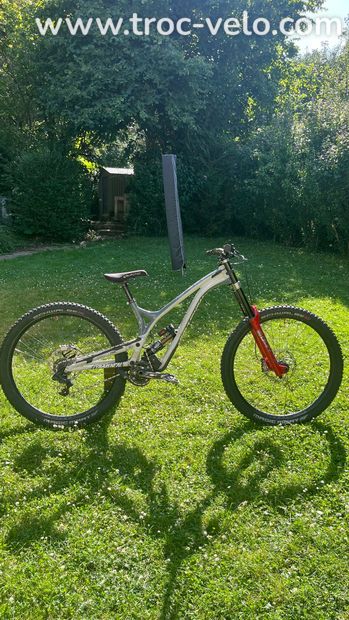 Commencal supreme v4 - 2