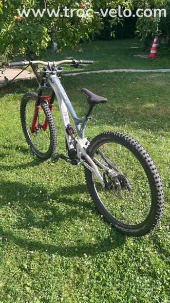 Commencal supreme v4 - 4