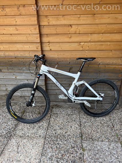 VTT Scott Genius 40 2010 - 2