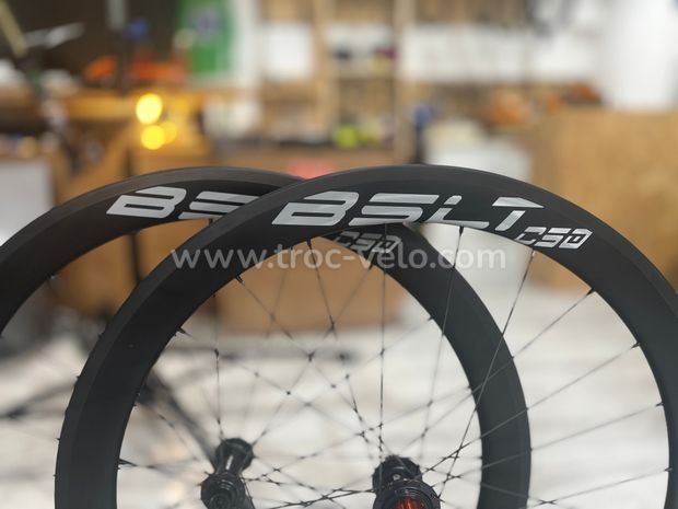 C50 PRO -  Pneu / Patin - 2