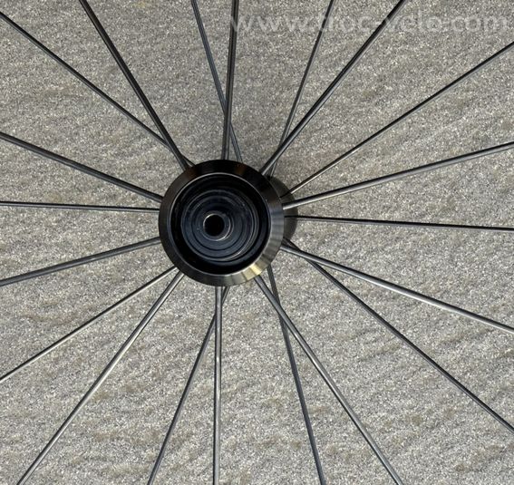 Roue avant 700C x 33, à patins, montage artisanale (TOPWHEELS) - 9