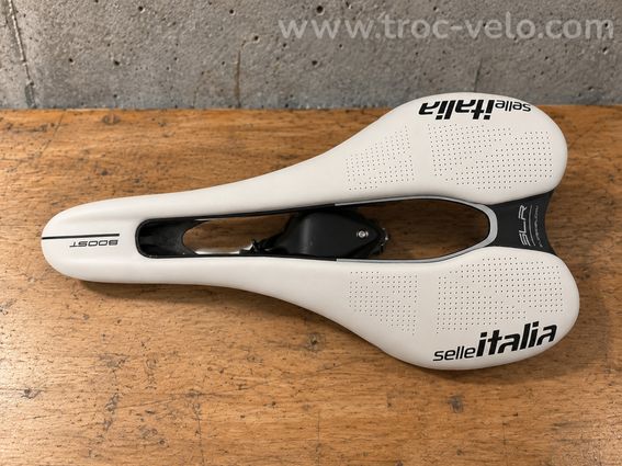 Selle Italia SLR Boost Kit Carbonio Superflow – White Limited Edition S3