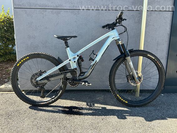 VTT Enduro Trek Slash 8 gen 6 Taille L