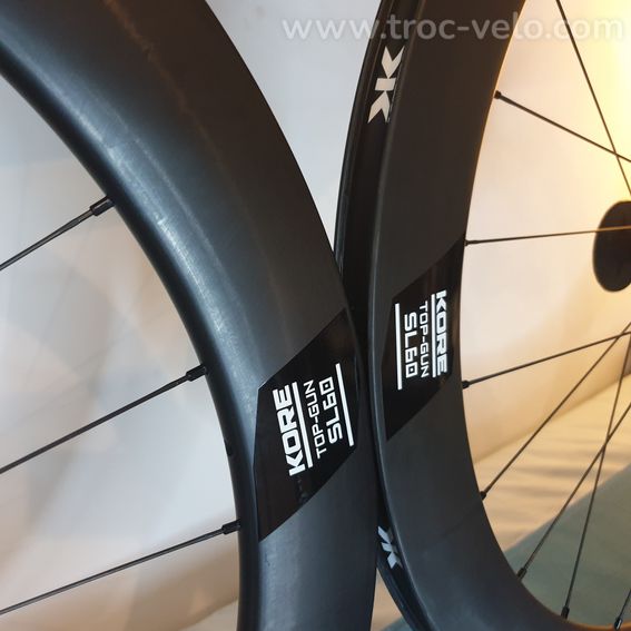 Neuves : 1385 g paire KORE TOP GUN 60 mm pour Shimano ou Sram 12v - 3