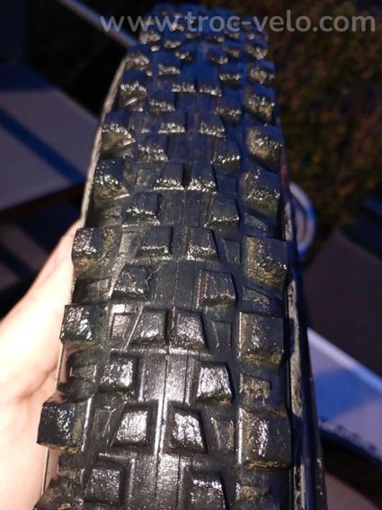 Lot de pneus Michelin enduro 27,5 pouces - 6