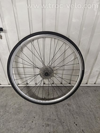 Roue arrière aluminium Kronos (+ pneu et cassette)