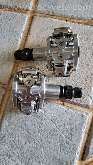 Pédales automatiques Shimano
