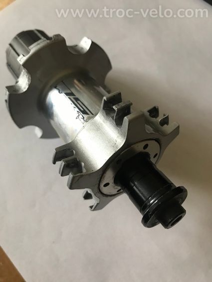 VENDU. Moyeu arrière Route Mavic Ksyrium SSC SL - 2