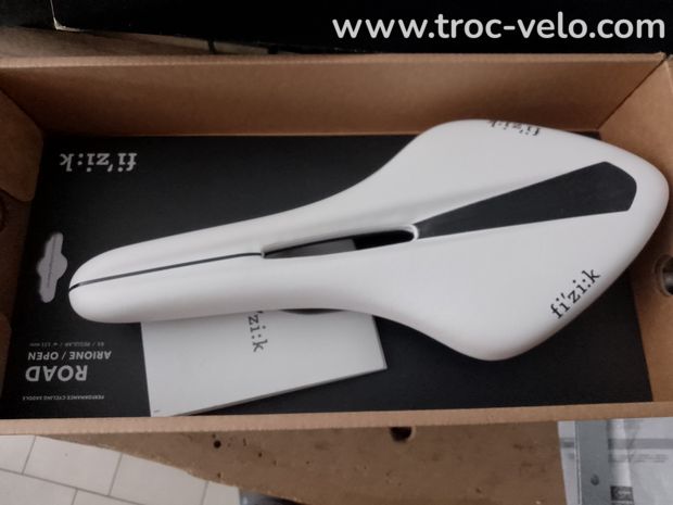 Selle vélo route Fizik Arione R3 Open rails Kium - 1