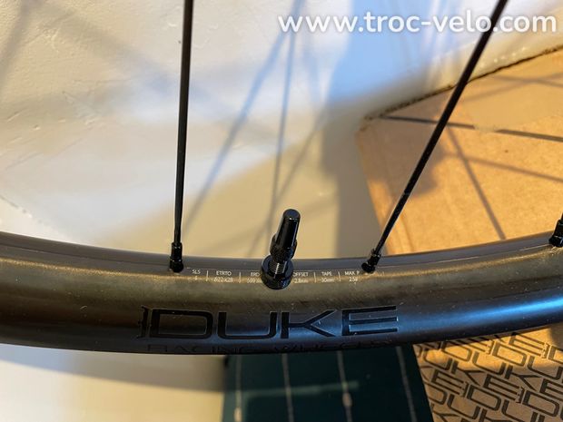 Roues Duke Lucky Jack sls4 carbone - 6