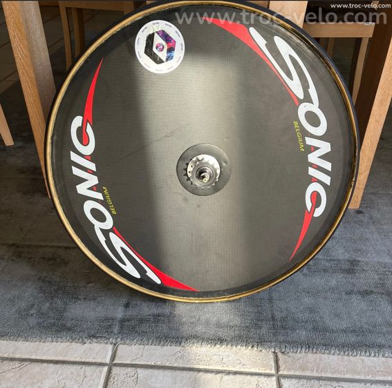Roue plein piste