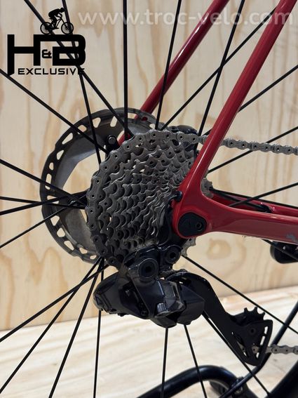 Canyon Ultimate CF SL 8 Disc Di2 Carbon Vélo de Route Shimano Ultegra 2022 - 12