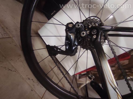 COLNAGO C64- Patins- DURA ACE DI2 11V- Roues Roval CLX 32 - 7