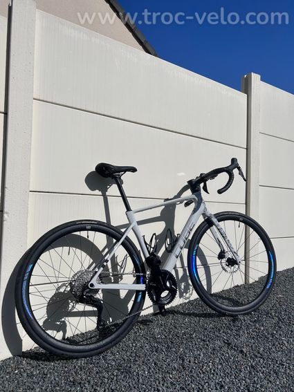 Vélo de route cube Attain C:62 slx taille M - 2