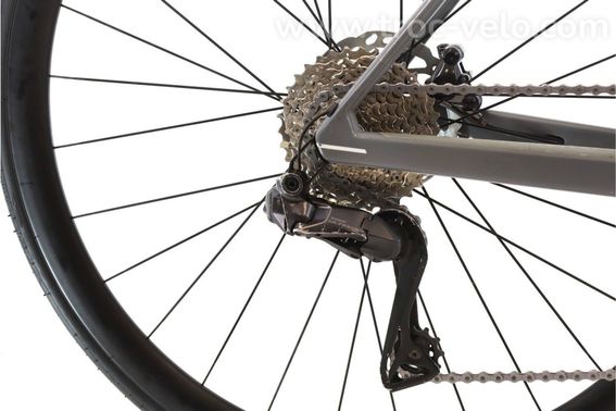 Produit Reconditionne    Bmc Teammachine Slr 01 Five Di2 12v    Gris   Velo De Route   Tres Bon Etat - 3