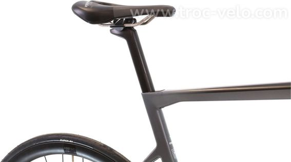 Produit Reconditionne    Bmc Teammachine Slr 01 Five Di2 12v    Gris   Velo De Route   Tres Bon Etat - 8