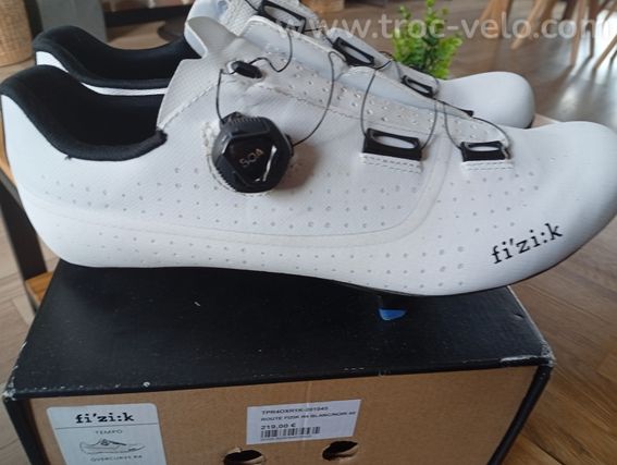 Vends chaussures fizik 45 blanches - 3