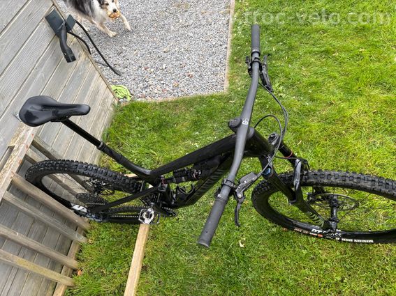 Canyon Spectral - enduro/trail - AXS 160 Pike -150 Rockshox deluxe -13,6 kg  - 3