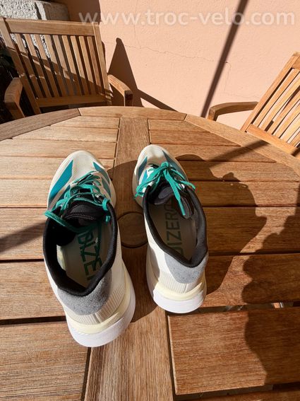 ADIDAS ADIZERO Boston 13 EQT - Taille 43 ⅓ - 2