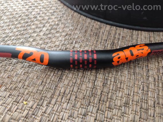 Guidon answer pro taper 720 31.8