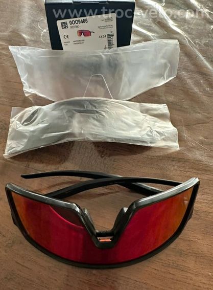 Lunettes de vélo Oakley Sutro